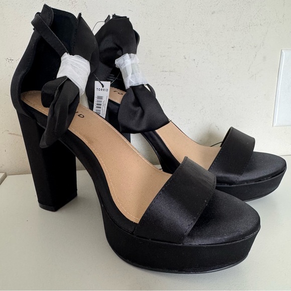 Torrid Black Satin Bow Platform Tapered Block Heels Sandals Shoes - Picture 9 of 13